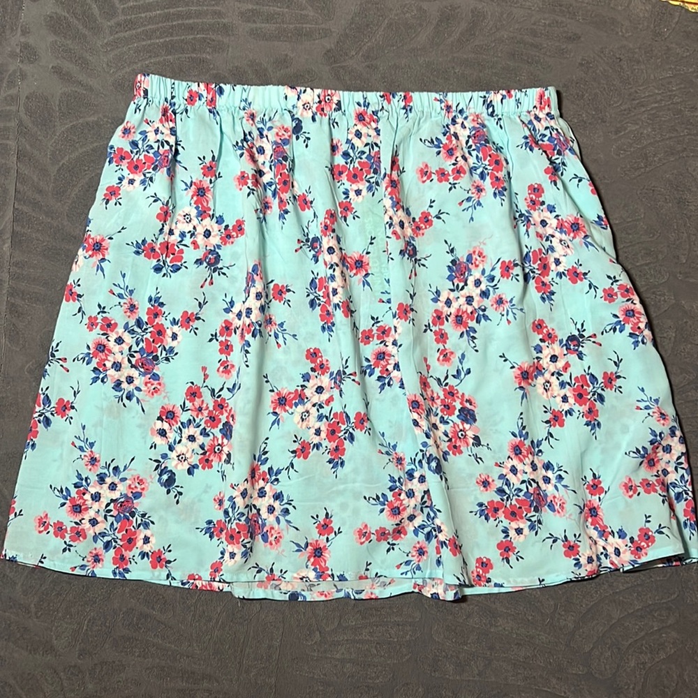 United Colors of Benetton girls skirt. NWT
